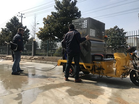 道路清洗車.jpg 道路清洗車.jpg